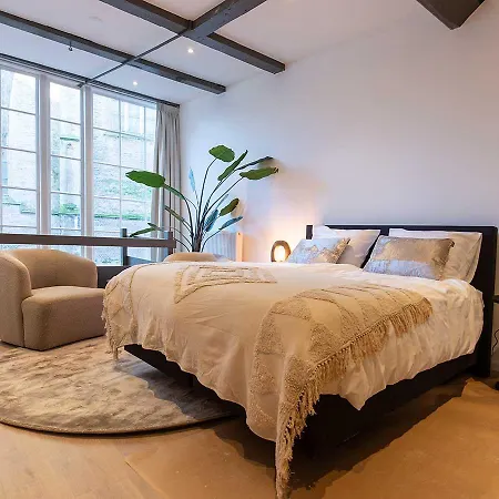 Hofje Sint Jan Bed & Breakfast